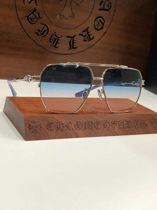 Picture of Chrome Hearts Sunglasses _SKUfw46734057fw